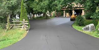 Trusted Oakwood Hills, IL Driveway Paving Services Experts